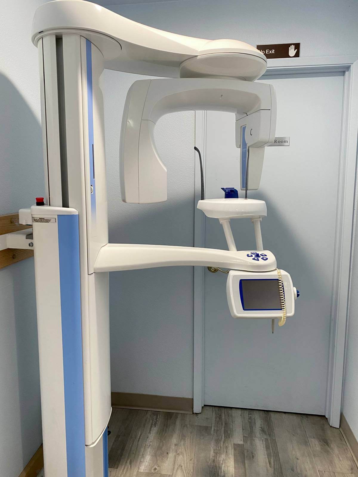 Valley View Dental Tracy Office3